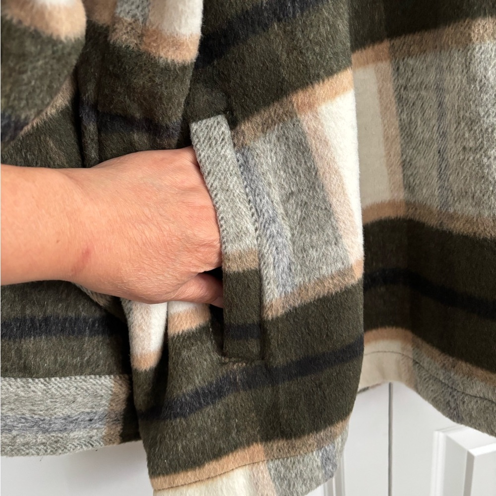 Wool-Blend Plaid Shacket with Button Front NWT - image 5